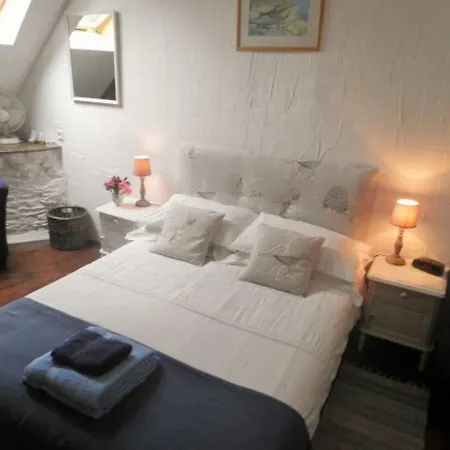 The Nightingales Apartment Laniscat